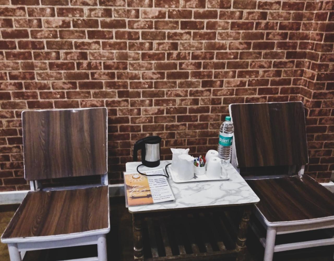 Dwivedi Hotels Hotel Elena Varanasi Eksteriør billede
