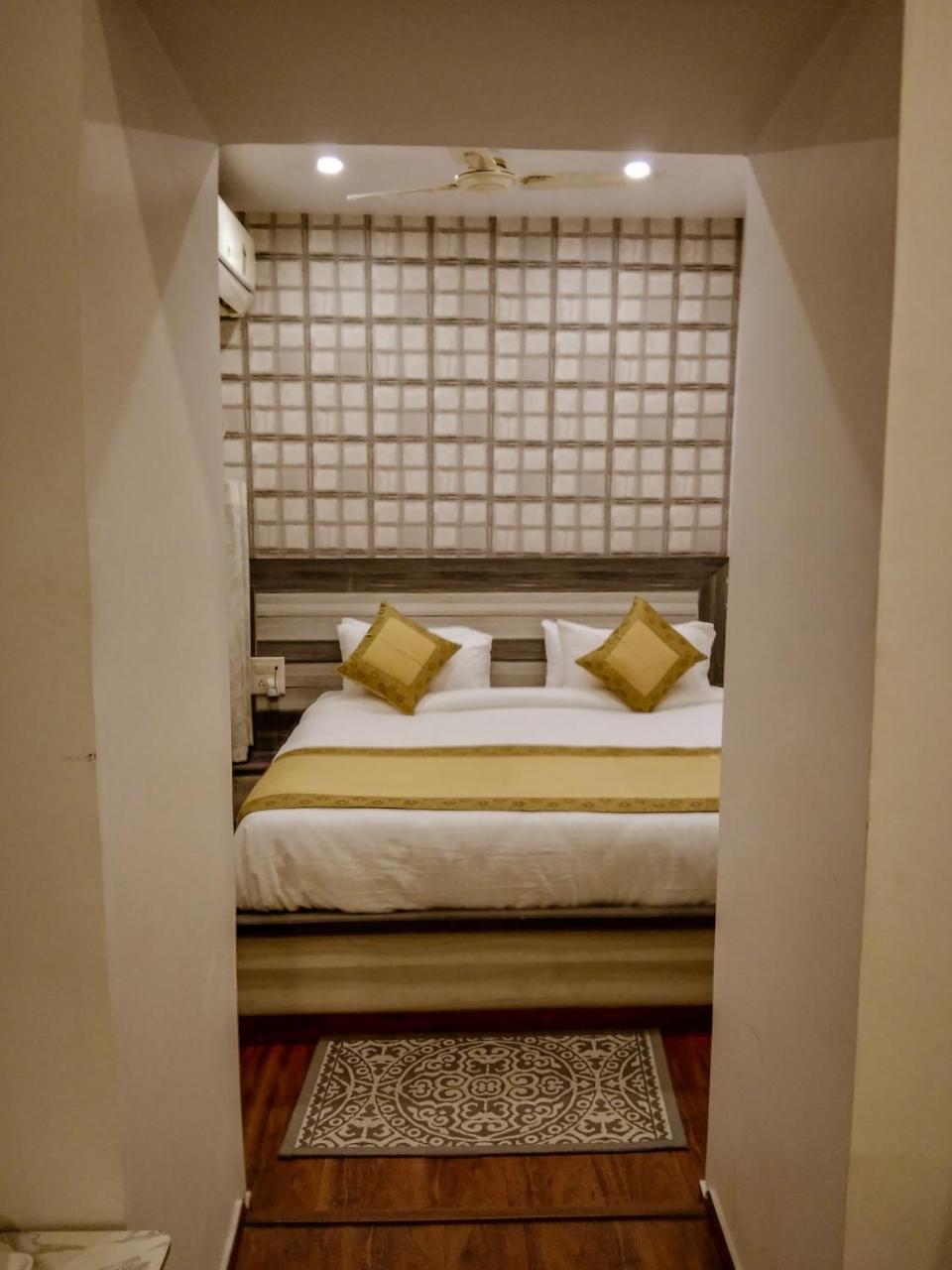Dwivedi Hotels Hotel Elena Varanasi Eksteriør billede