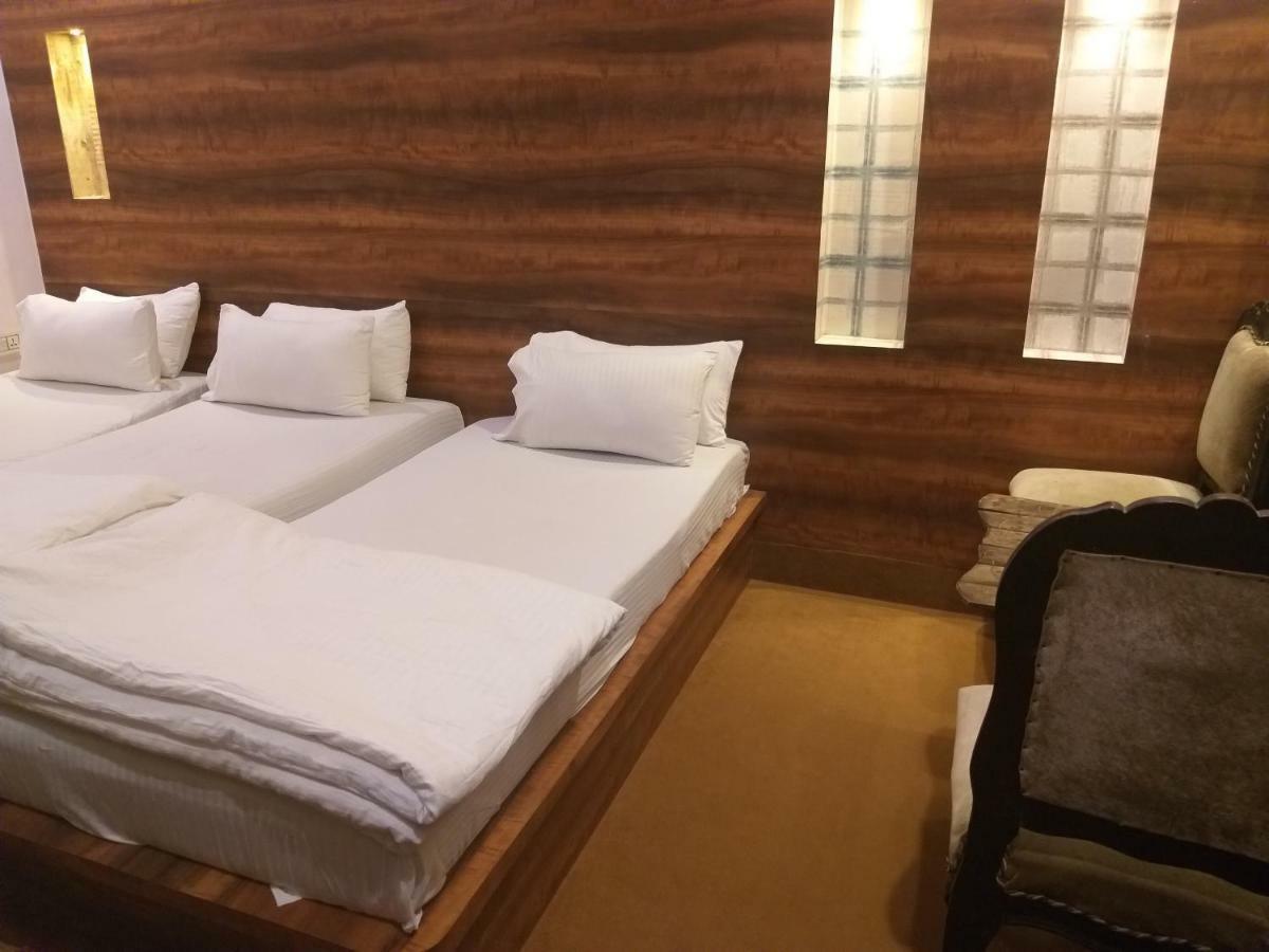 Dwivedi Hotels Hotel Elena Varanasi Eksteriør billede